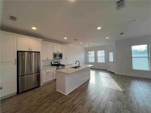 2708 Volpe Dr - Photo 6 of 22