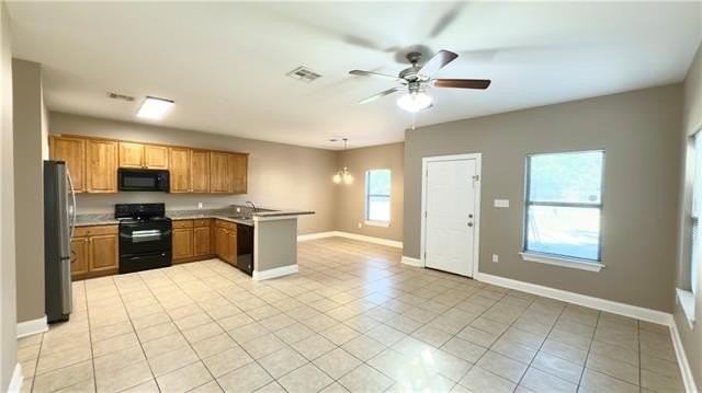 126 Pear St #A - Photo 3 of 16