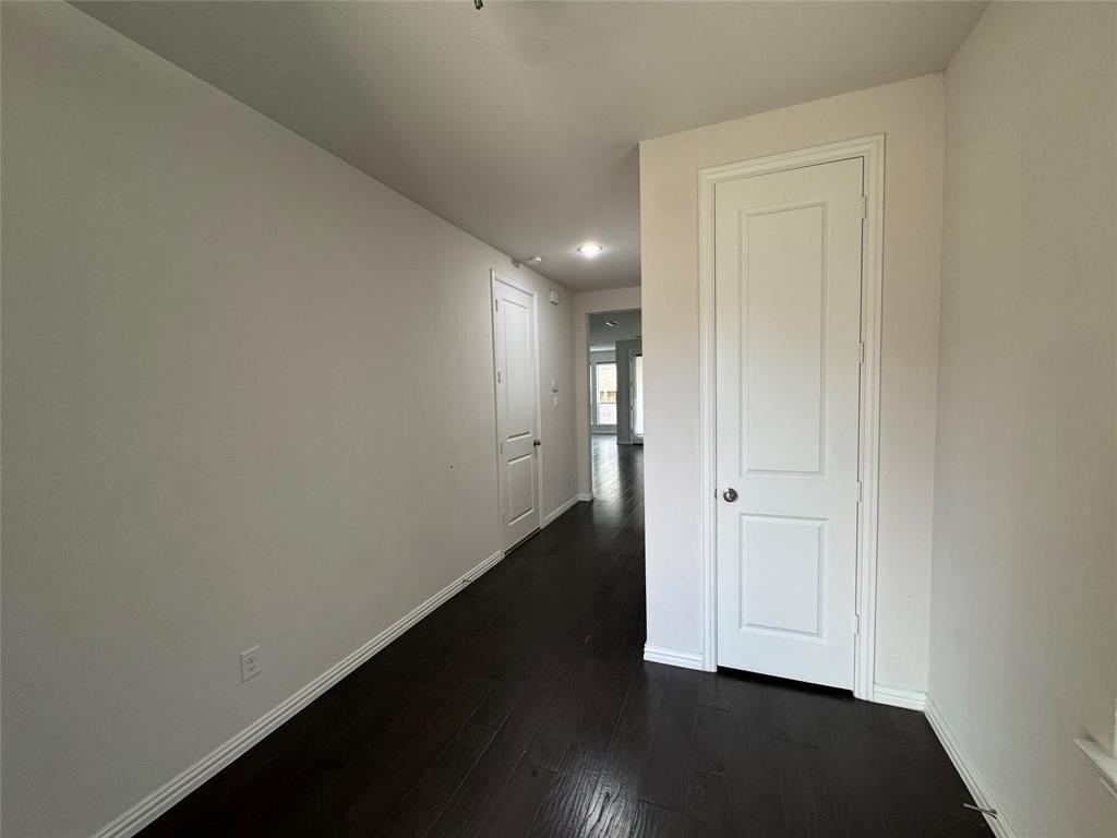 633 Somerset Dr - Photo 2 of 20