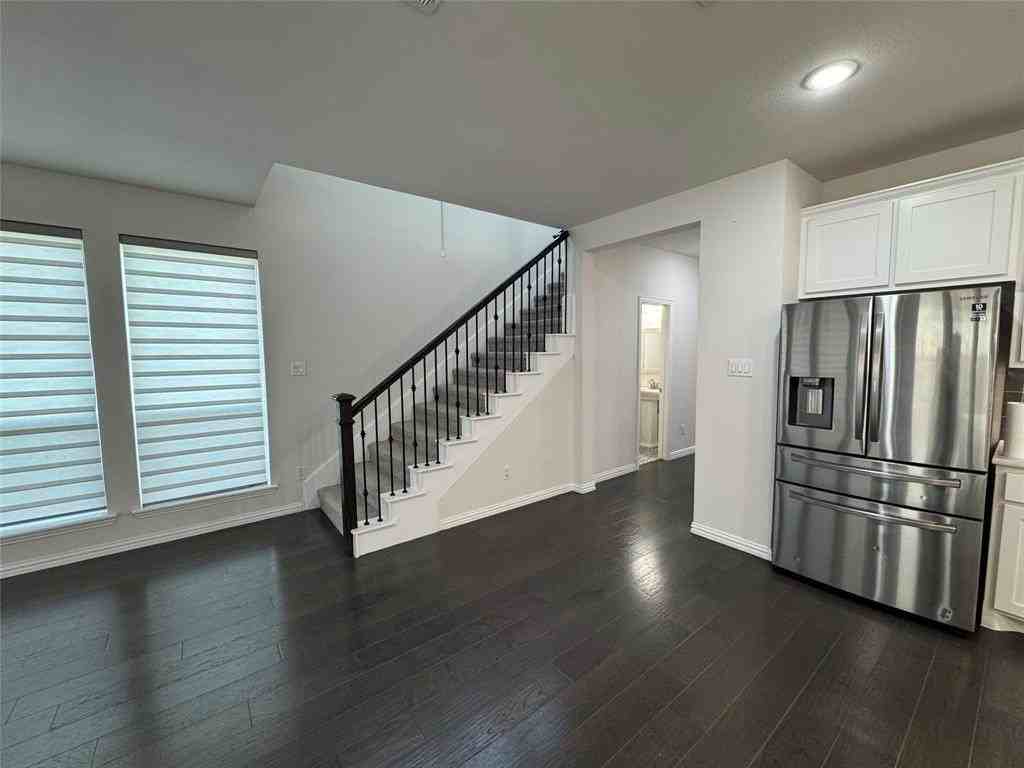 633 Somerset Dr - Photo 6 of 20