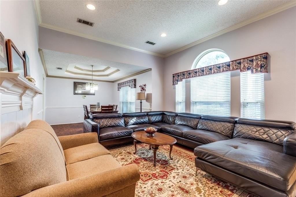 2123 Alto Ave - Photo 4 of 22