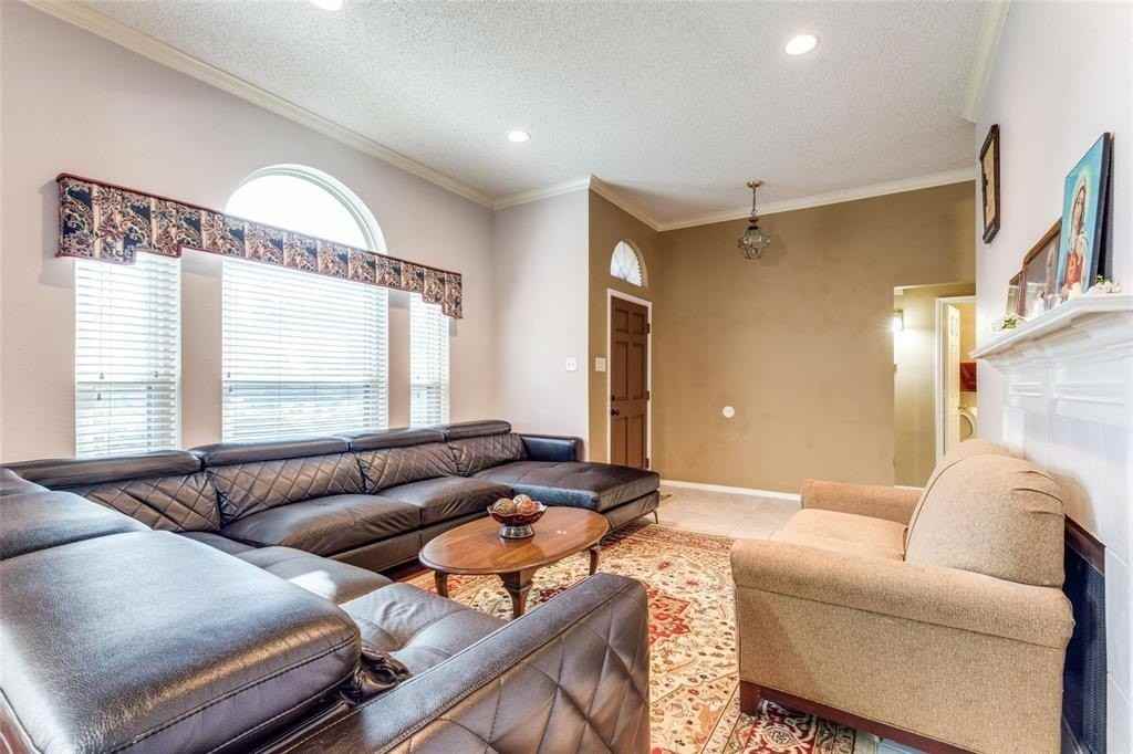 2123 Alto Ave - Photo 5 of 22