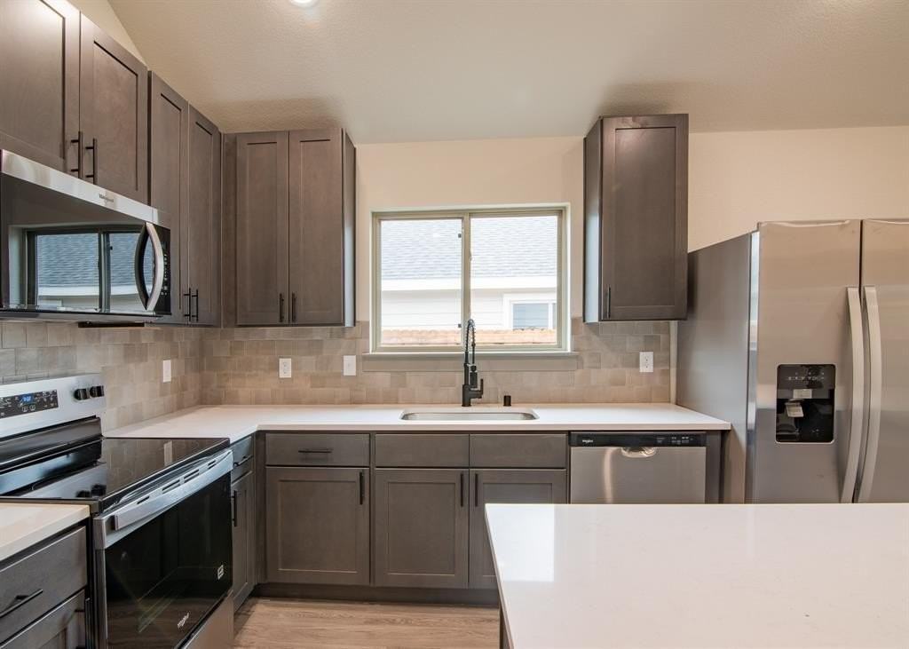 13565 Bonanza Cir - Photo 4 of 15