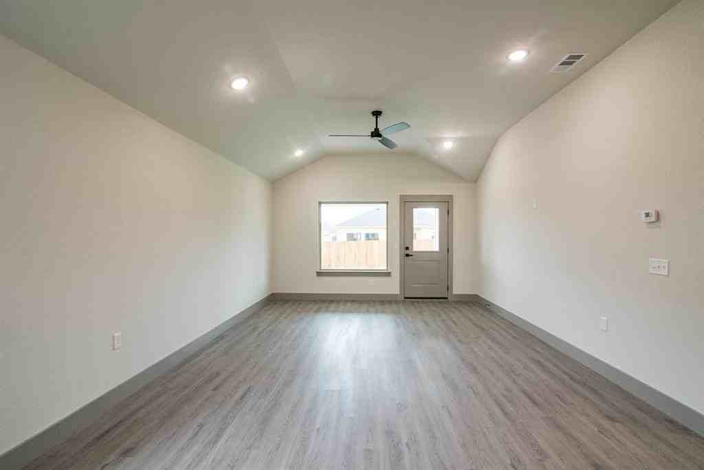 13565 Bonanza Cir - Photo 5 of 15