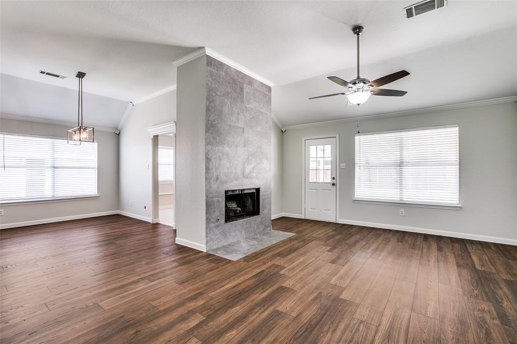 2724 Windswept Ln - Photo 3 of 26
