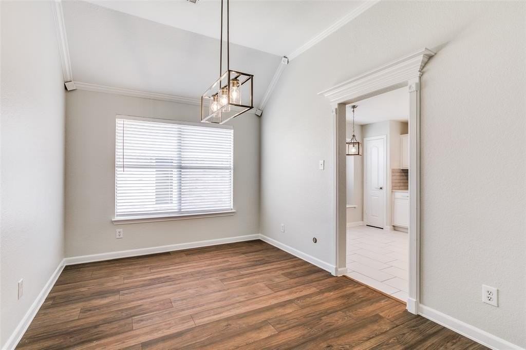 2724 Windswept Ln - Photo 7 of 26