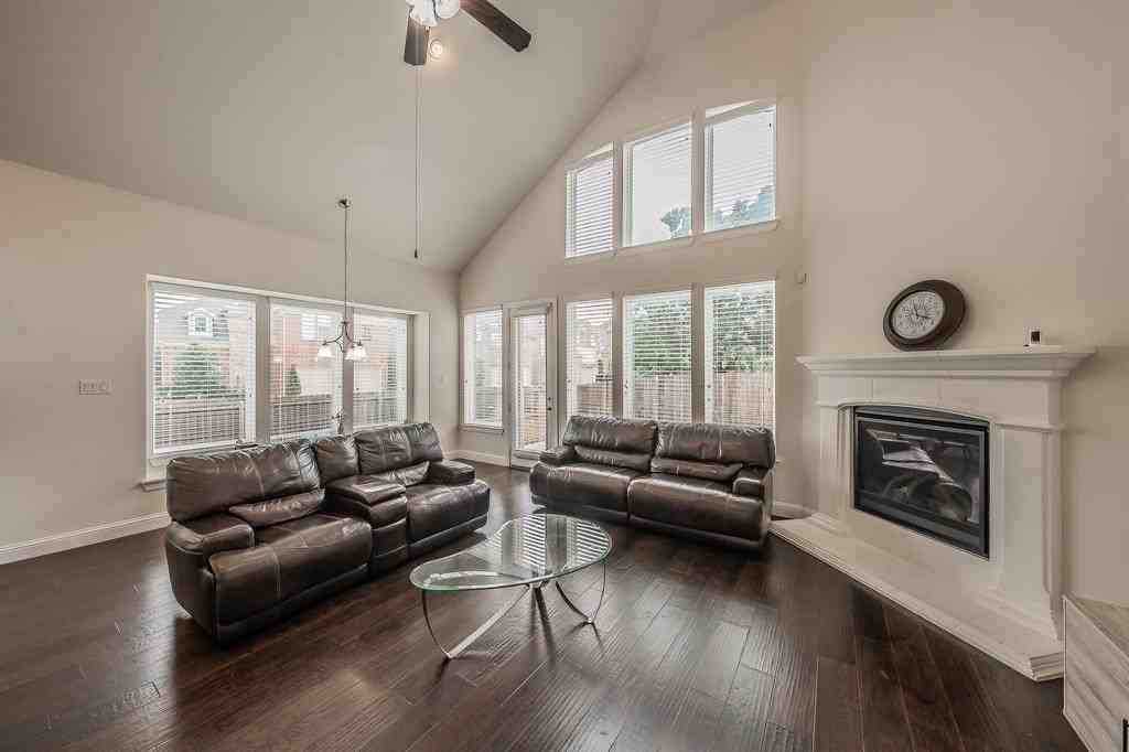 4032 Alpine Rose Ct - Photo 3 of 31