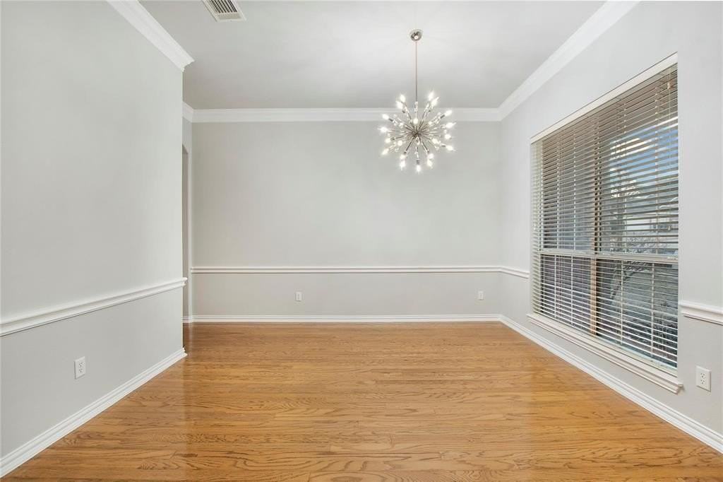 12416 Water Oak Dr - Photo 4 of 36