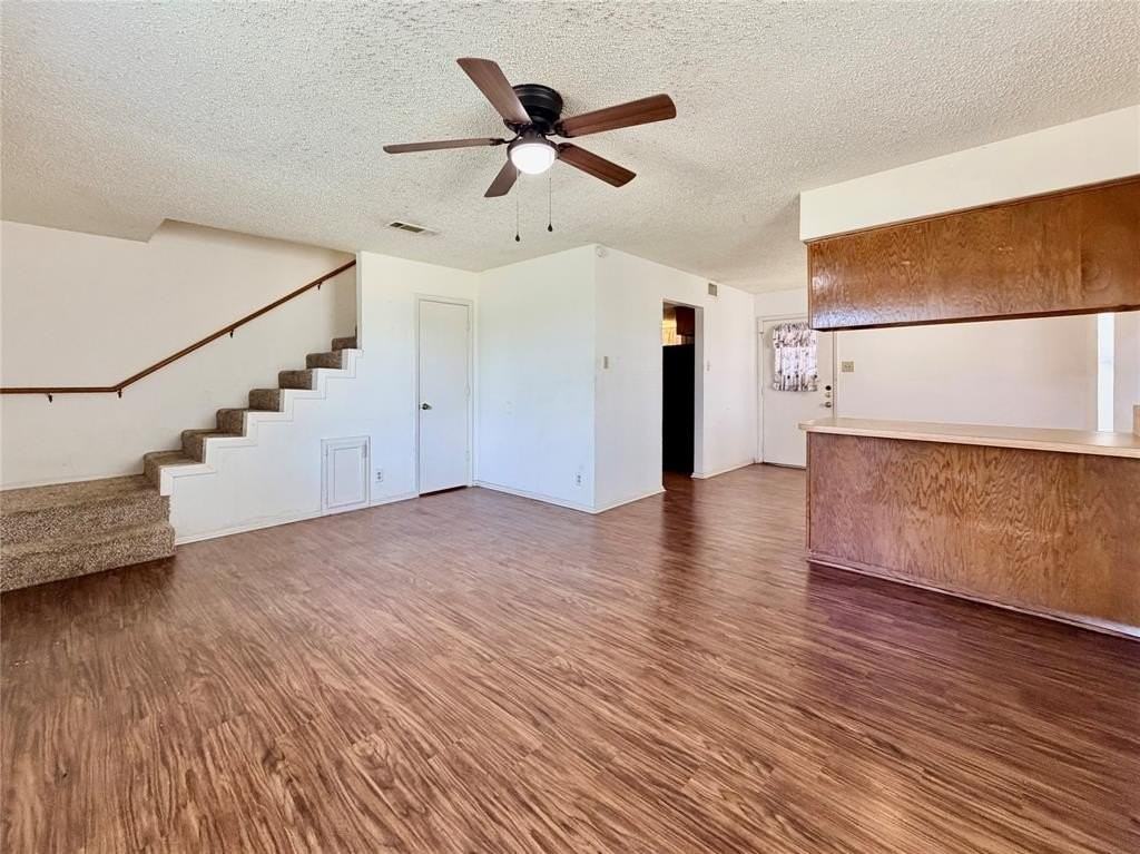 3311 Fallmeadow St - Photo 4 of 13