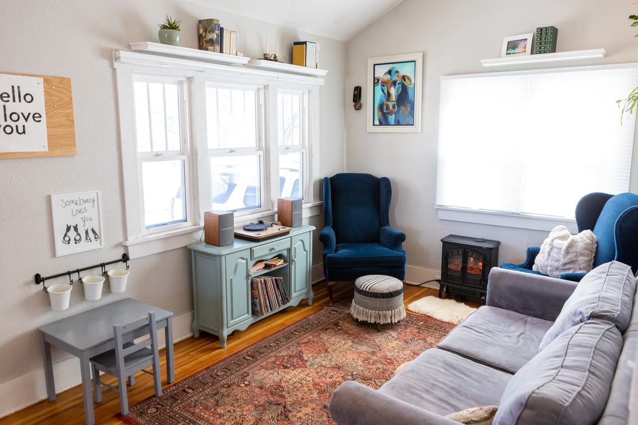 2103 S Clarkson St #NA - Photo 3 of 32