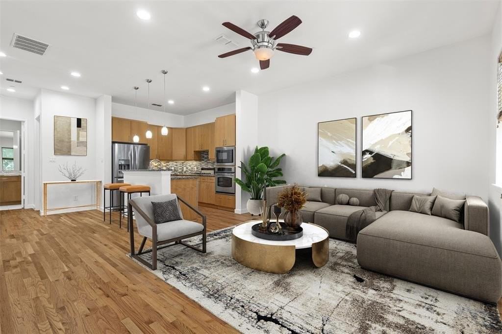 1016 Liberty St #3 - Photo 2 of 40