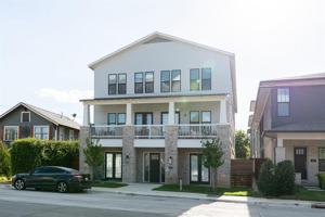 featured image of 617 N Tyler St #203