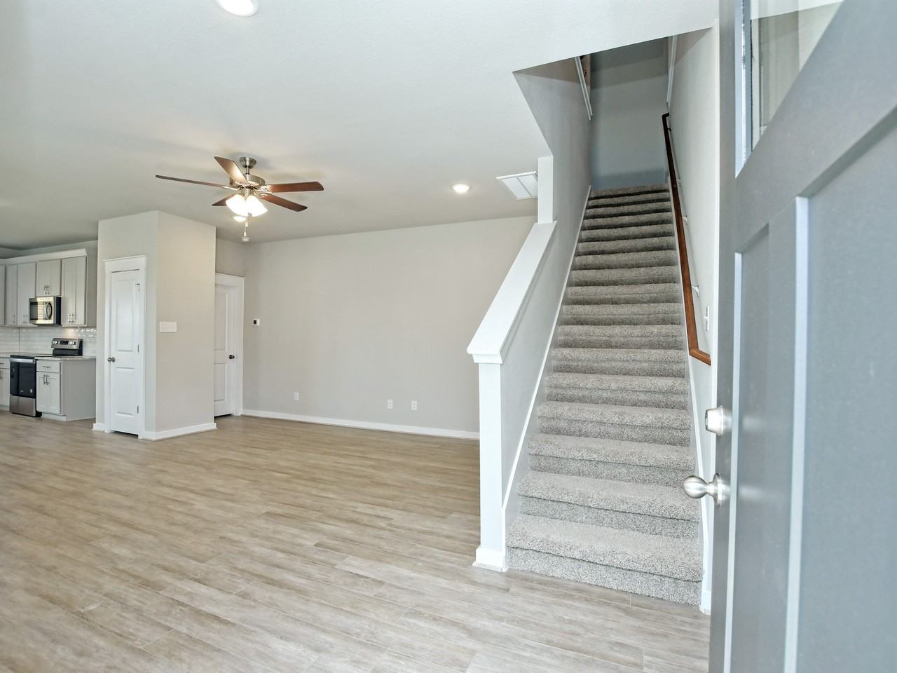 180 Waterside Rd #A - Photo 5 of 30