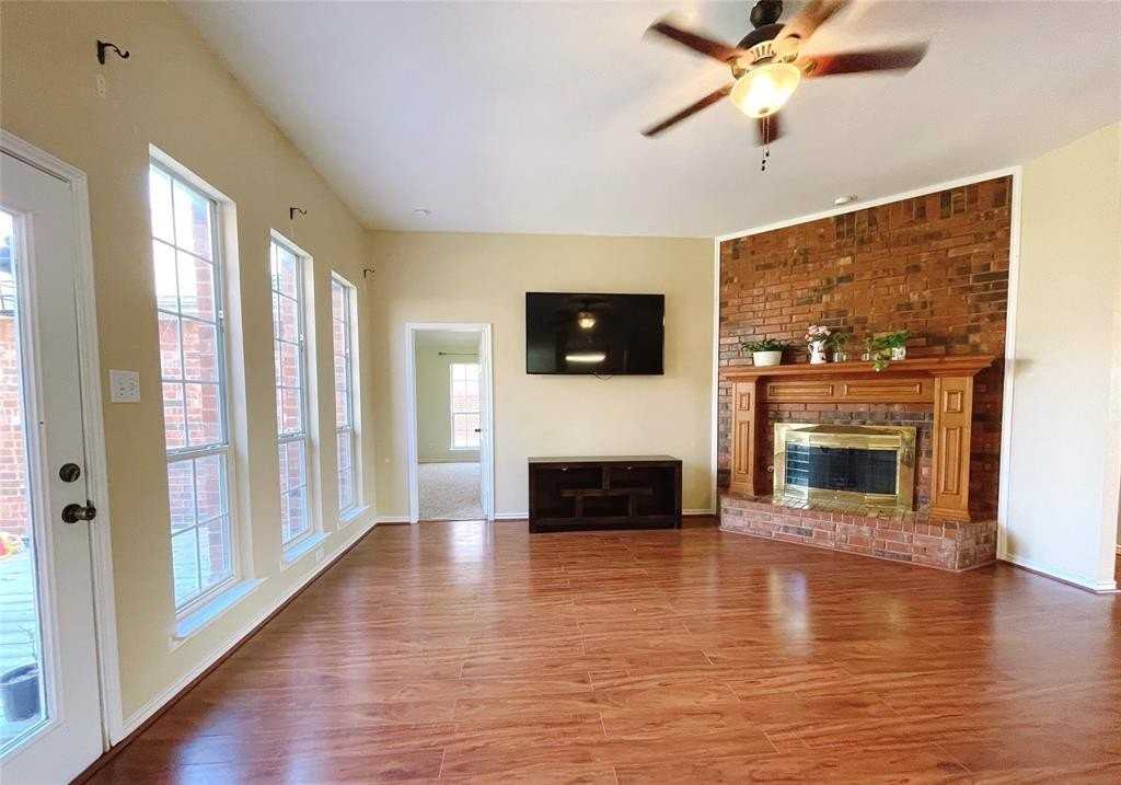 1510 Scottsman Dr - Photo 2 of 15