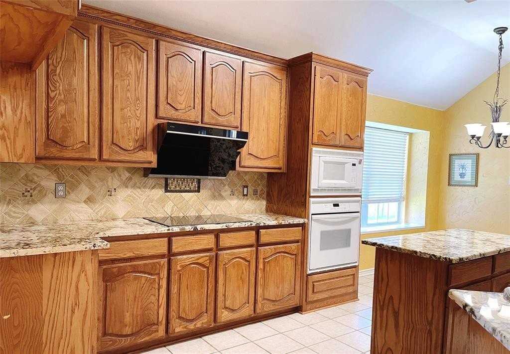 1510 Scottsman Dr - Photo 5 of 15
