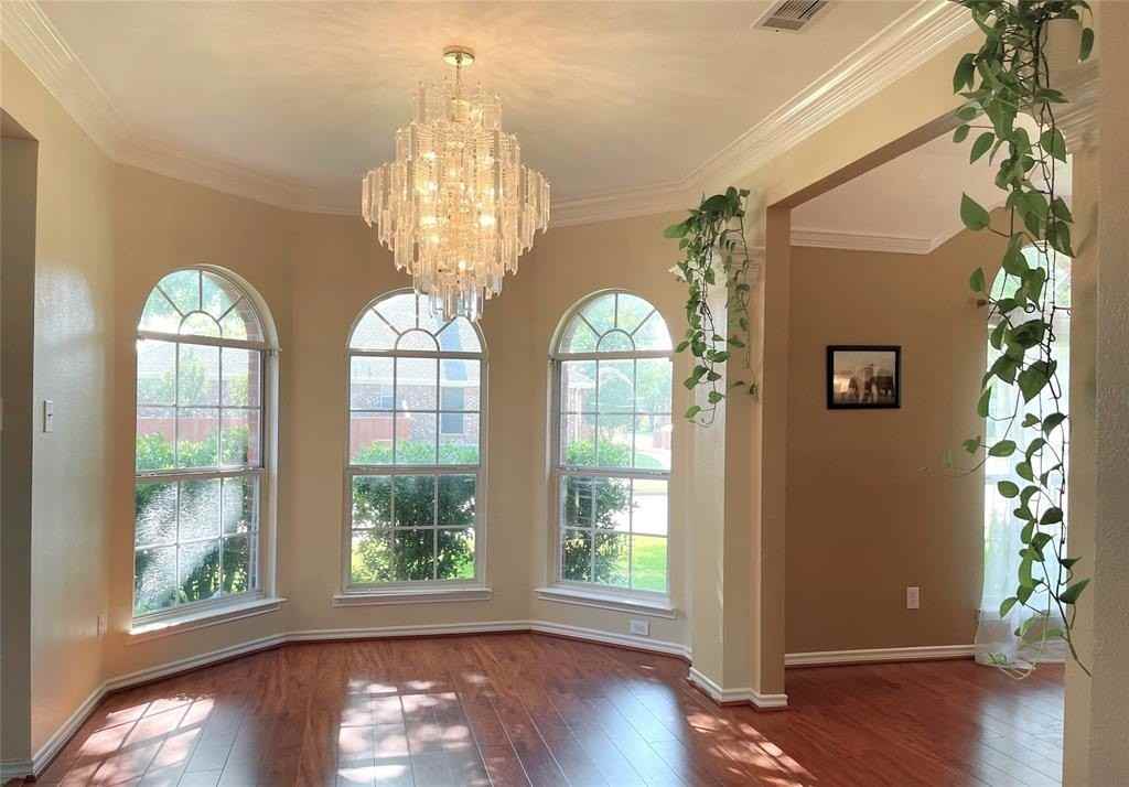 1510 Scottsman Dr - Photo 6 of 15