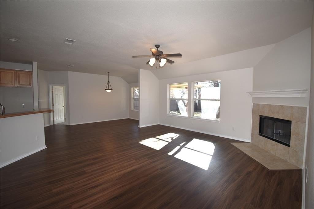 808 Royal Oak Ln - Photo 2 of 39