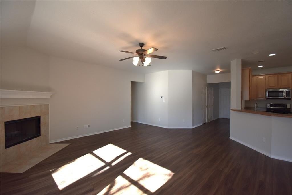 808 Royal Oak Ln - Photo 3 of 39