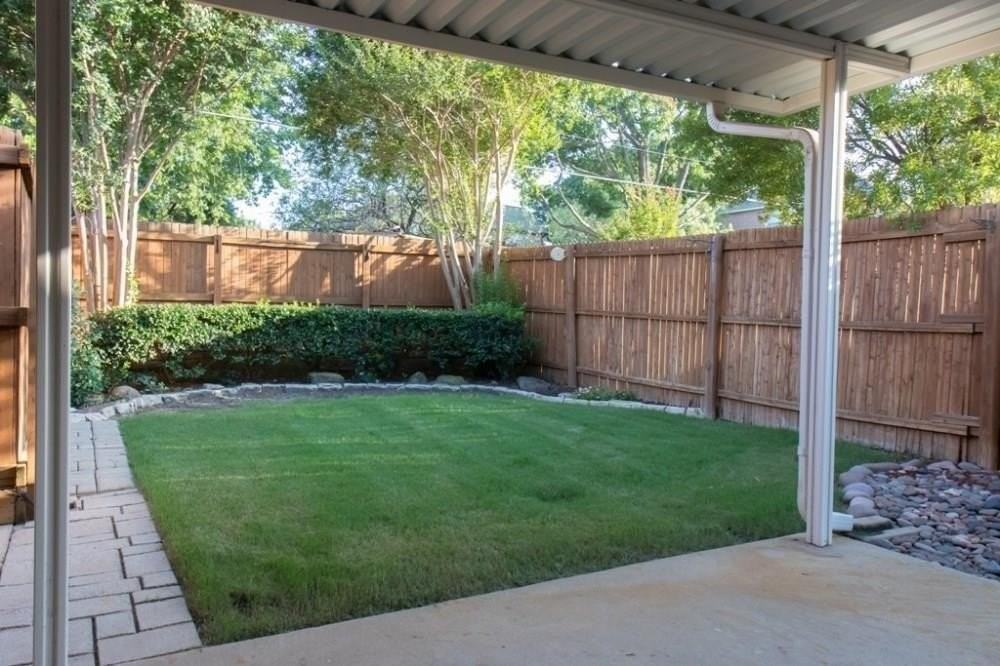 557 Grace Ln - Photo 6 of 22
