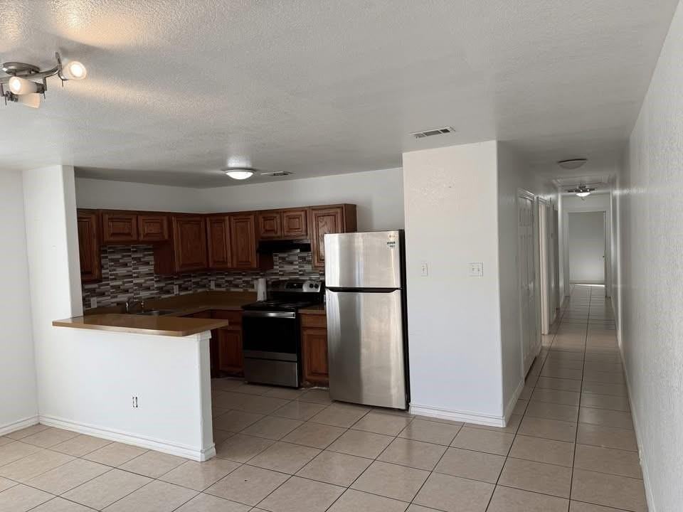 3103 N Crump St - Photo 7 of 19