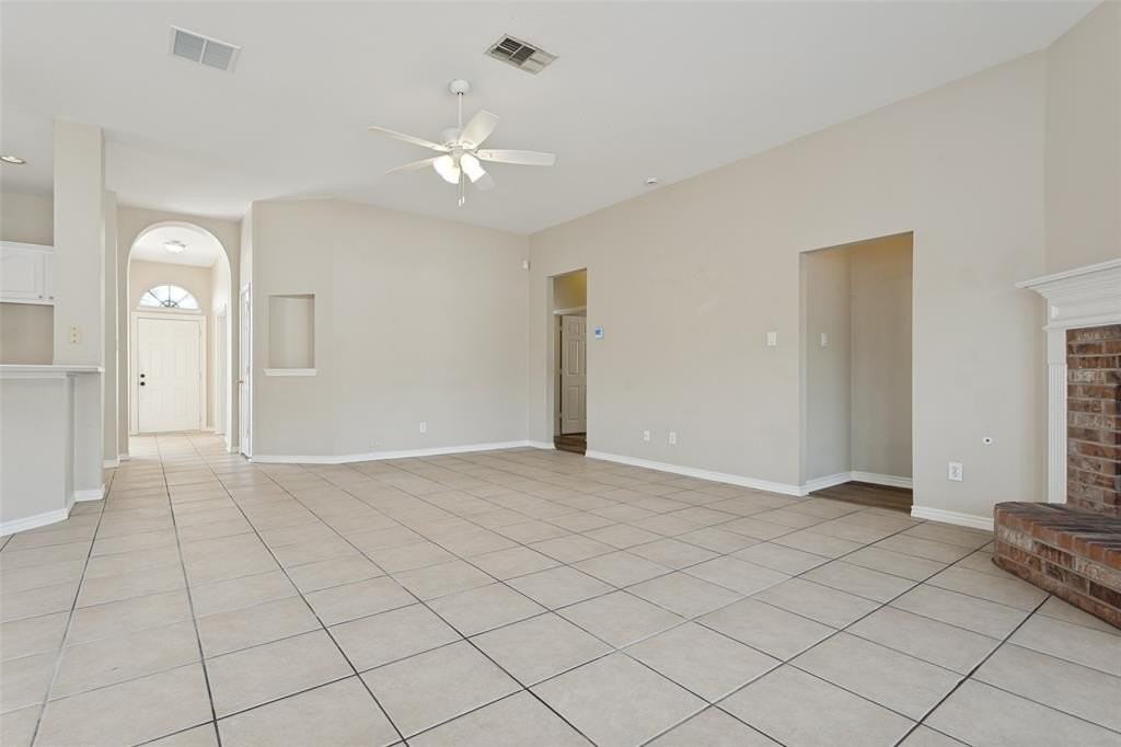 903 Redbud Dr - Photo 7 of 25