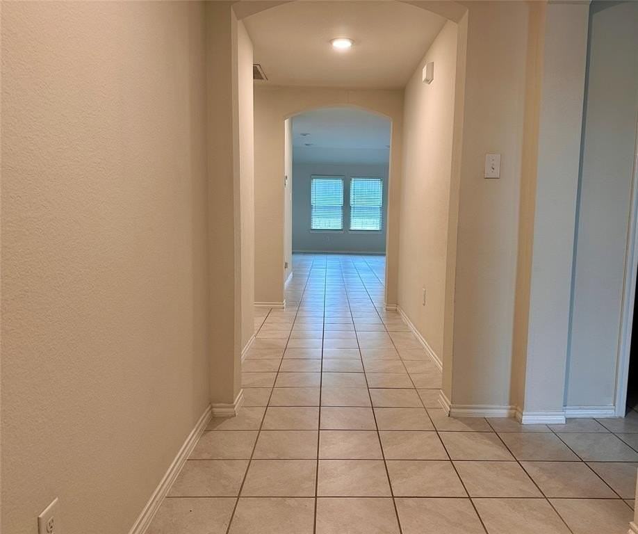 1108 Sapphire Dr - Photo 2 of 18