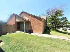 featured image of 4527 Chapman St