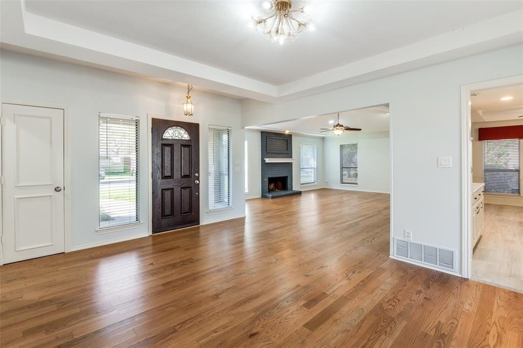 4223 Lawngate Dr - Photo 2 of 25