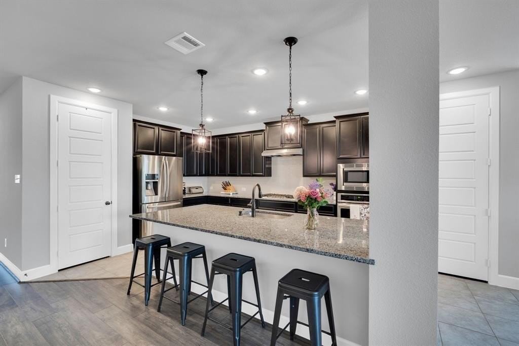 7412 Winterbloom Way - Photo 2 of 33