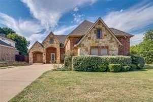 featured image of 715 Cornell Dr