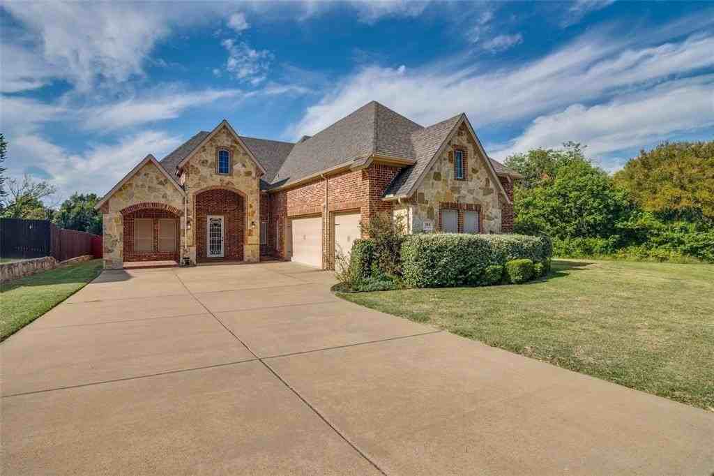 715 Cornell Dr - Photo 2 of 24