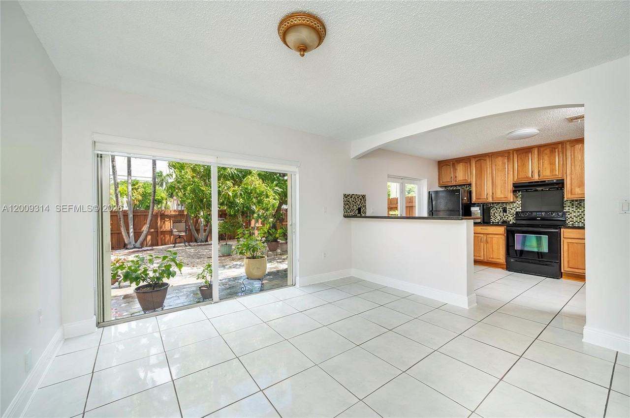 13753 Sw 160th St #O - Photo 5 of 8