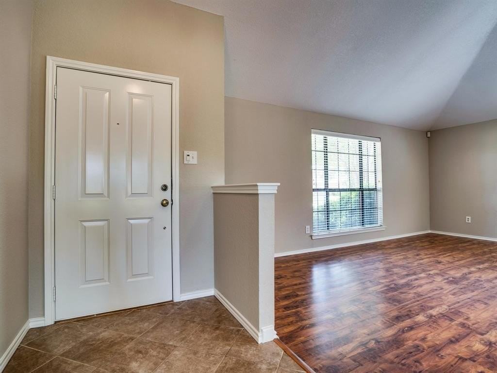 626 Cribbs Dr - Photo 5 of 34