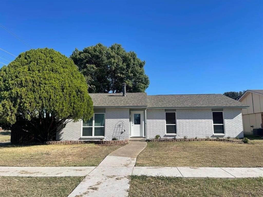 5201 Fisher Dr - Photo 2 of 18