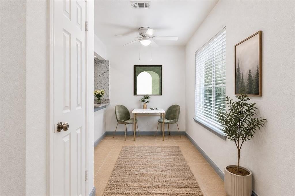 4620 San Jacinto St #C - Photo 5 of 21