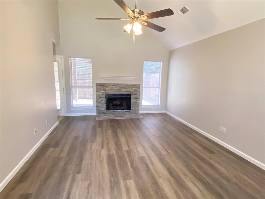 1535 Collin Dr - Photo 2 of 18