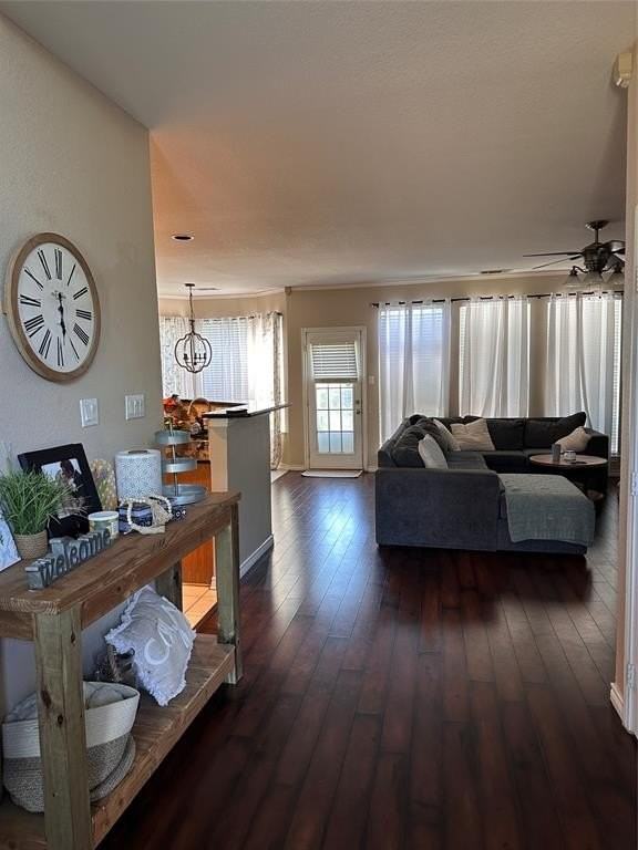 609 Saddleback Ln - Photo 3 of 14