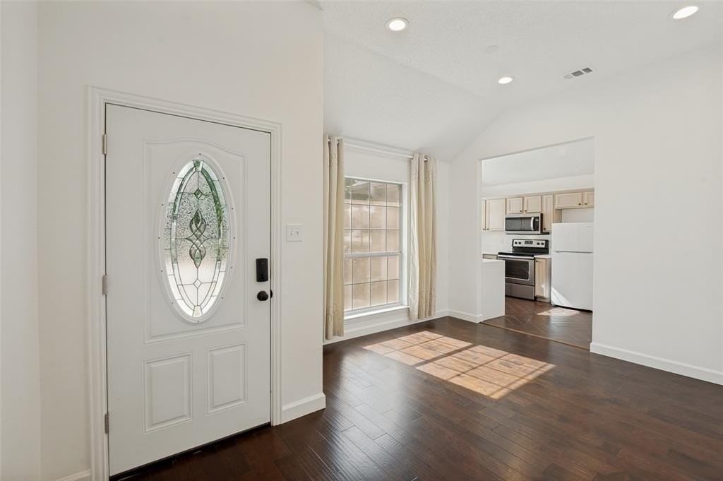 8160 Tower Rd - Photo 3 of 25