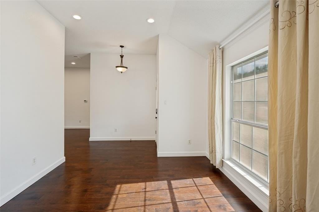 8160 Tower Rd - Photo 5 of 25