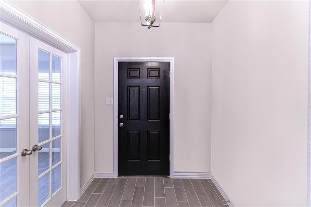 3004 Teak Dr - Photo 4 of 40