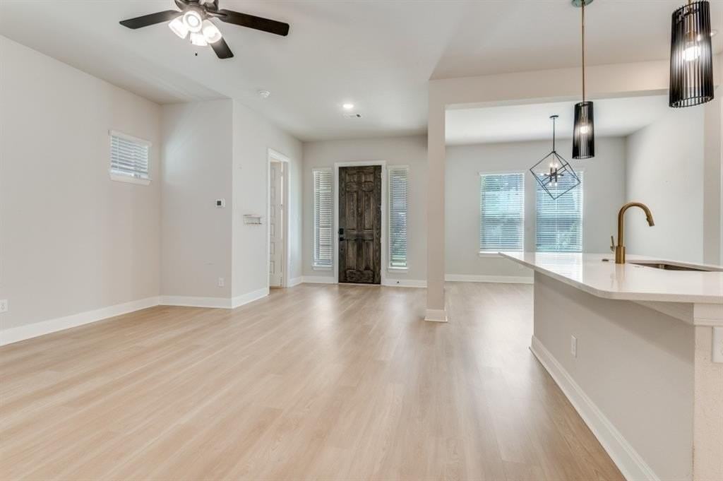 704 Yellow Warbler Way - Photo 4 of 25