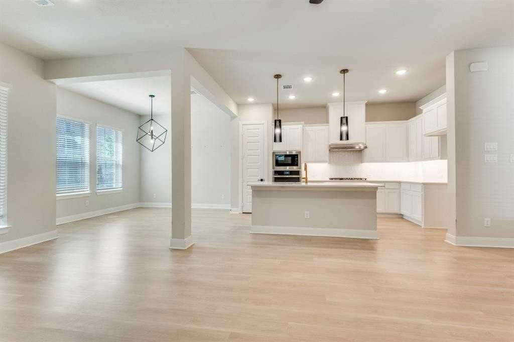 704 Yellow Warbler Way - Photo 6 of 25