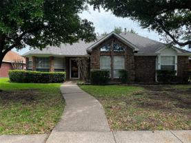 2612 Larkspur Ln - Photo 1 of 1
