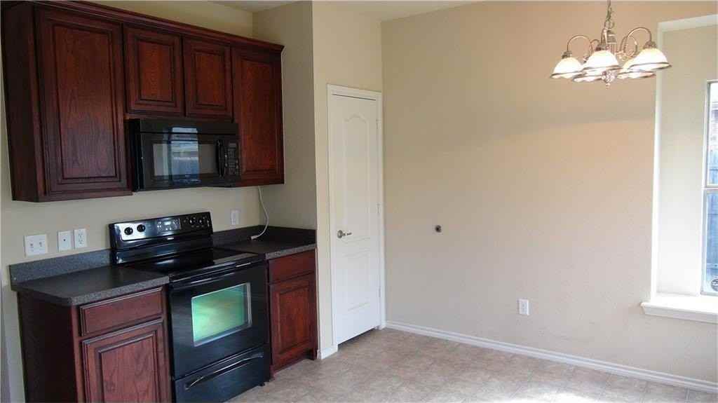 260 Flatwood Dr - Photo 6 of 16