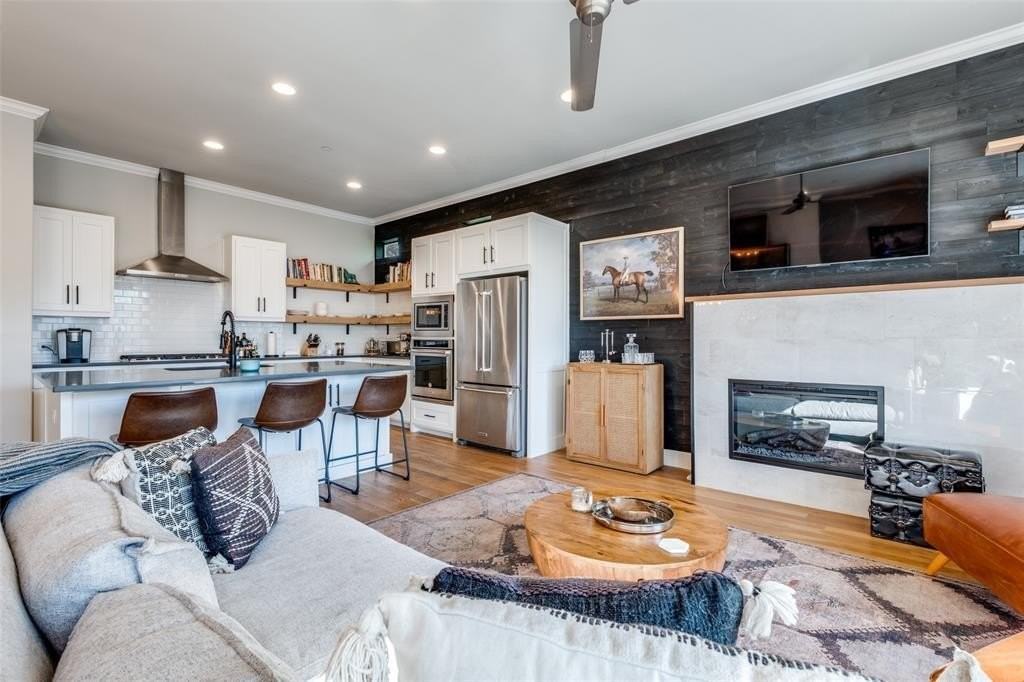 1262 N Prairie Ave - Photo 7 of 24