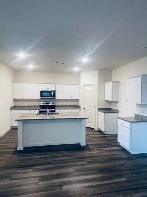 1707 Chapel Hill Rd - Photo 3 of 17