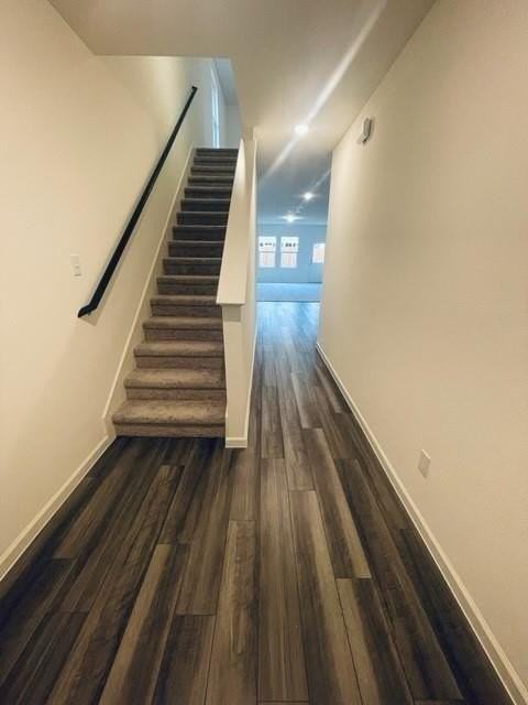 1707 Chapel Hill Rd - Photo 4 of 17