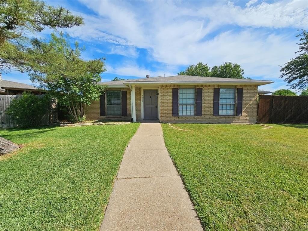 4933 Ashlock Dr