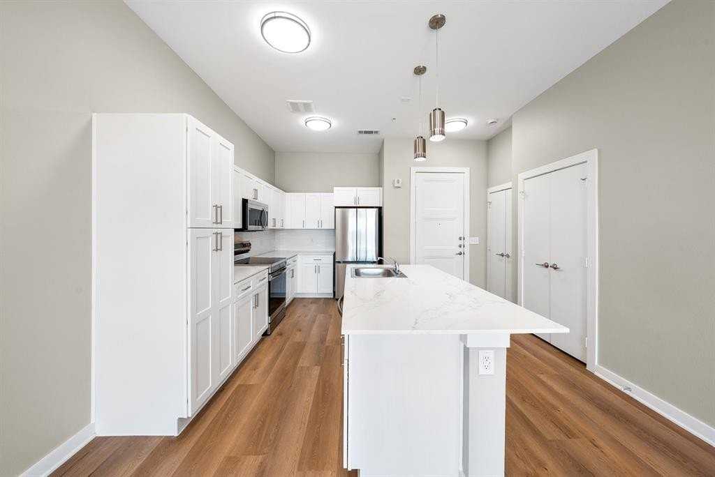 3522 Main St #203 - Photo 3 of 20