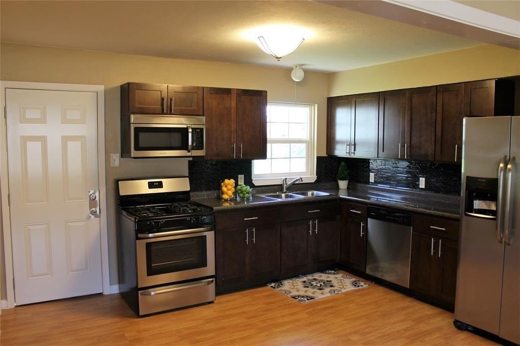12028 Hoblitzelle Dr - Photo 3 of 12